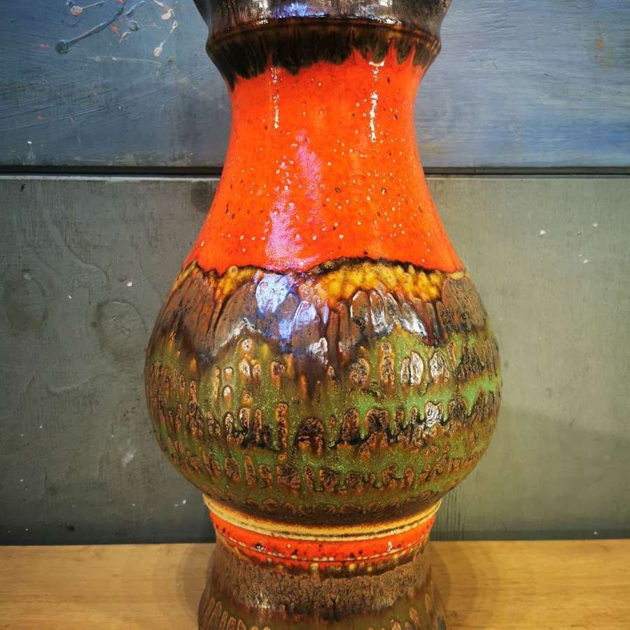 Stunning 70' curvy vase
